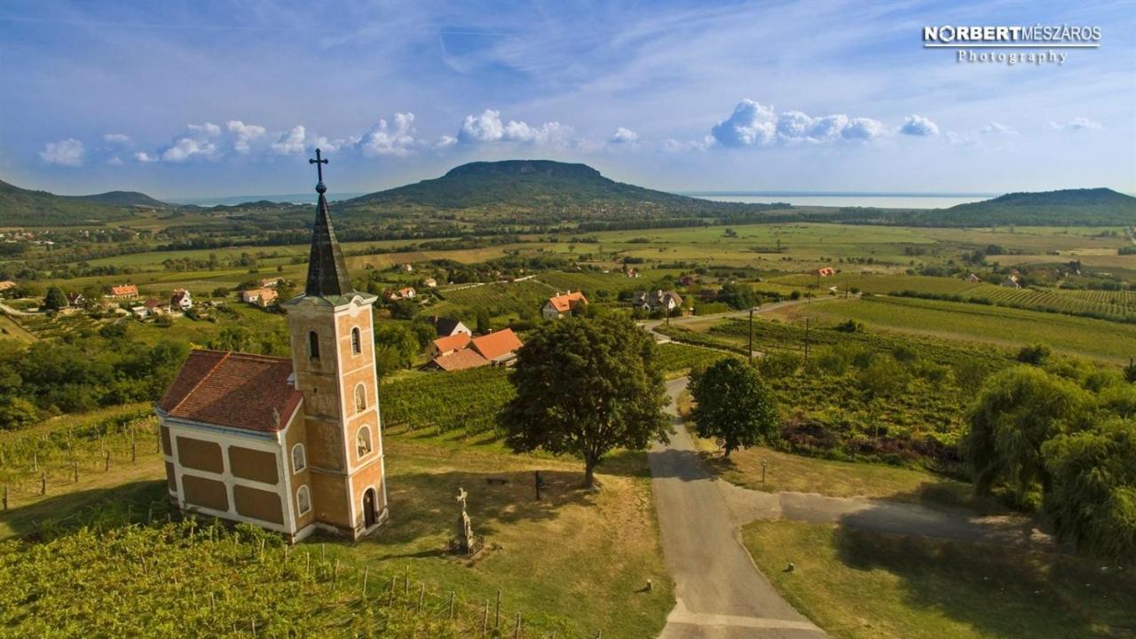 Doka Ház Villa Kisapati Exterior foto